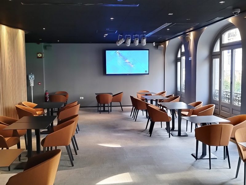 iJUEGO Cocktail Bar
