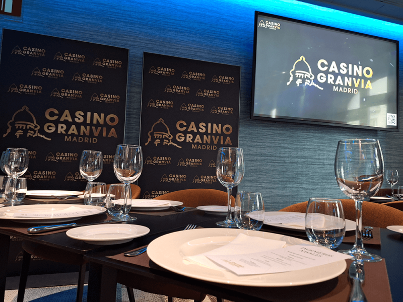 Interior de la sala para eventos en Madrid centro Golden View